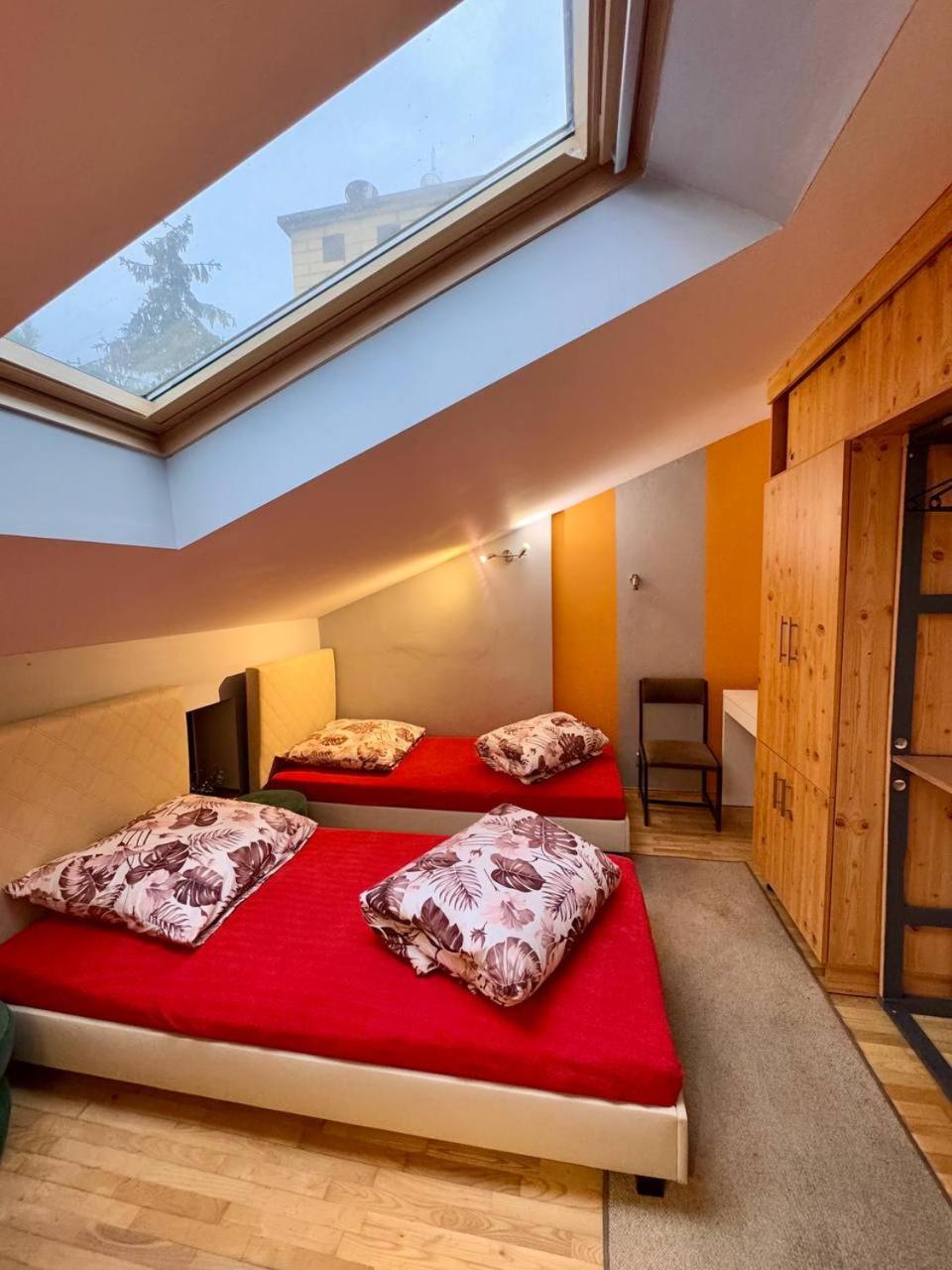 Vector Home Warsaw Luaran gambar