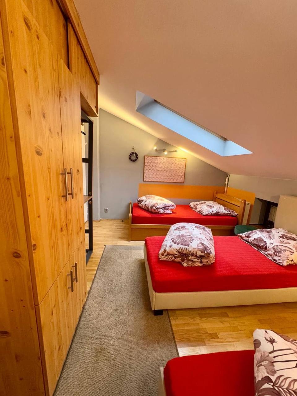 Vector Home Warsaw Luaran gambar