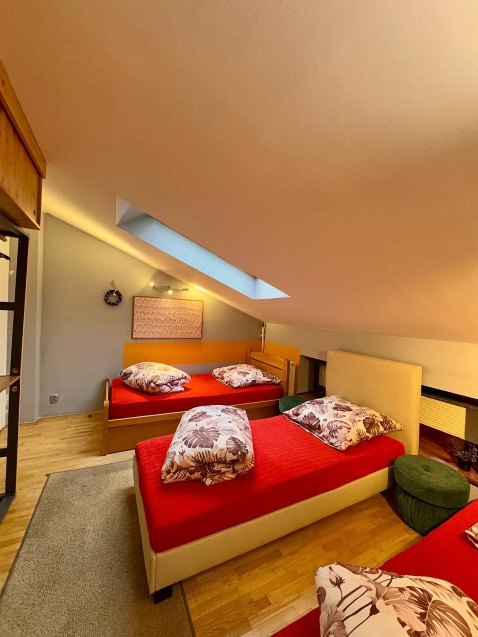 Vector Home Warsaw Luaran gambar